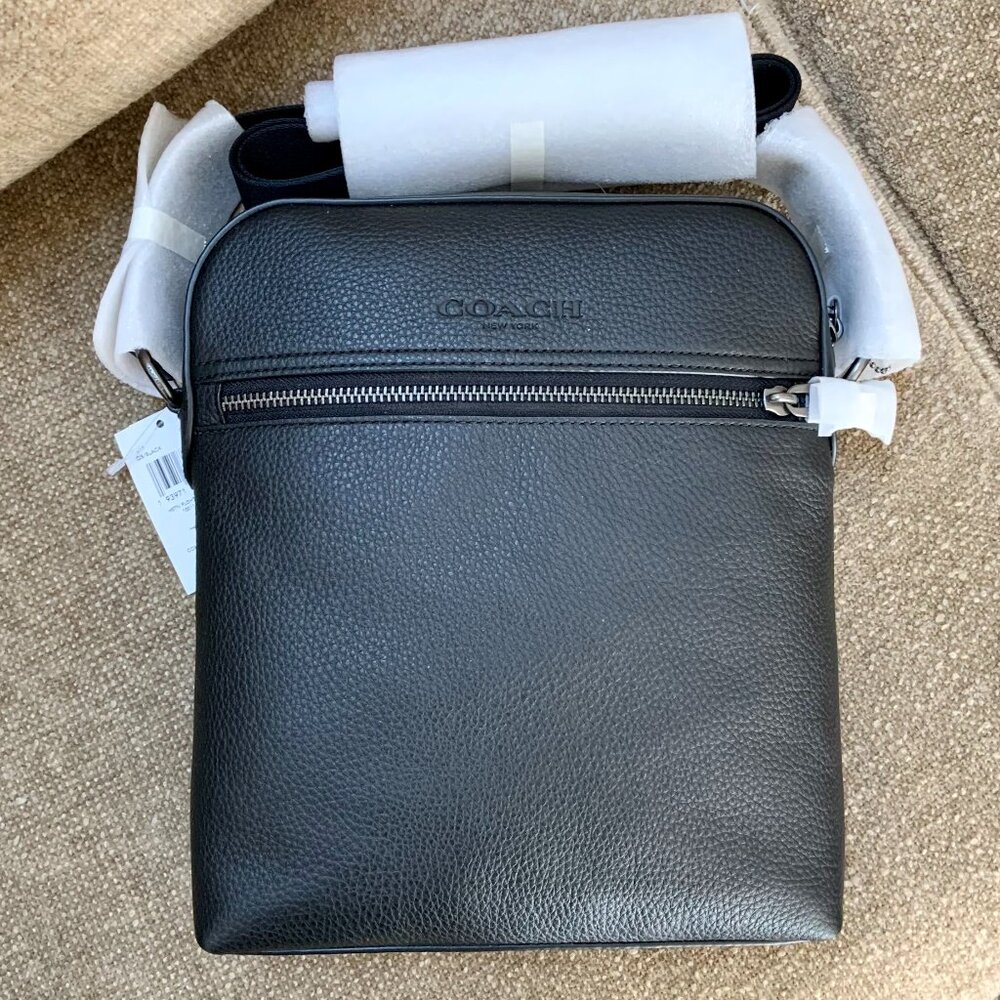 COACH Houston Flight bag